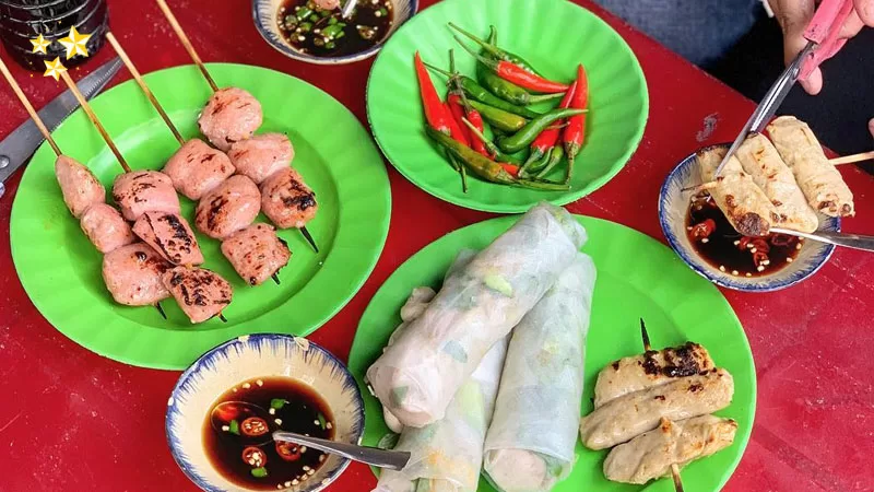 tong-hop-nhung-mon-an-vat-quy-nhon-khien-ban-me-dam-khong-thoi-xaviahotelquynhon