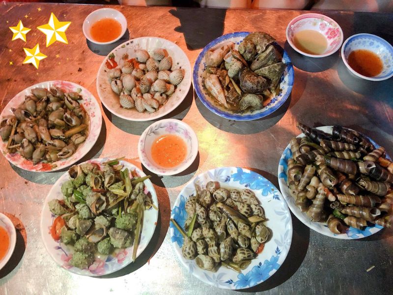 khu-pho-am-thuc-huyen-tran-cong-chua